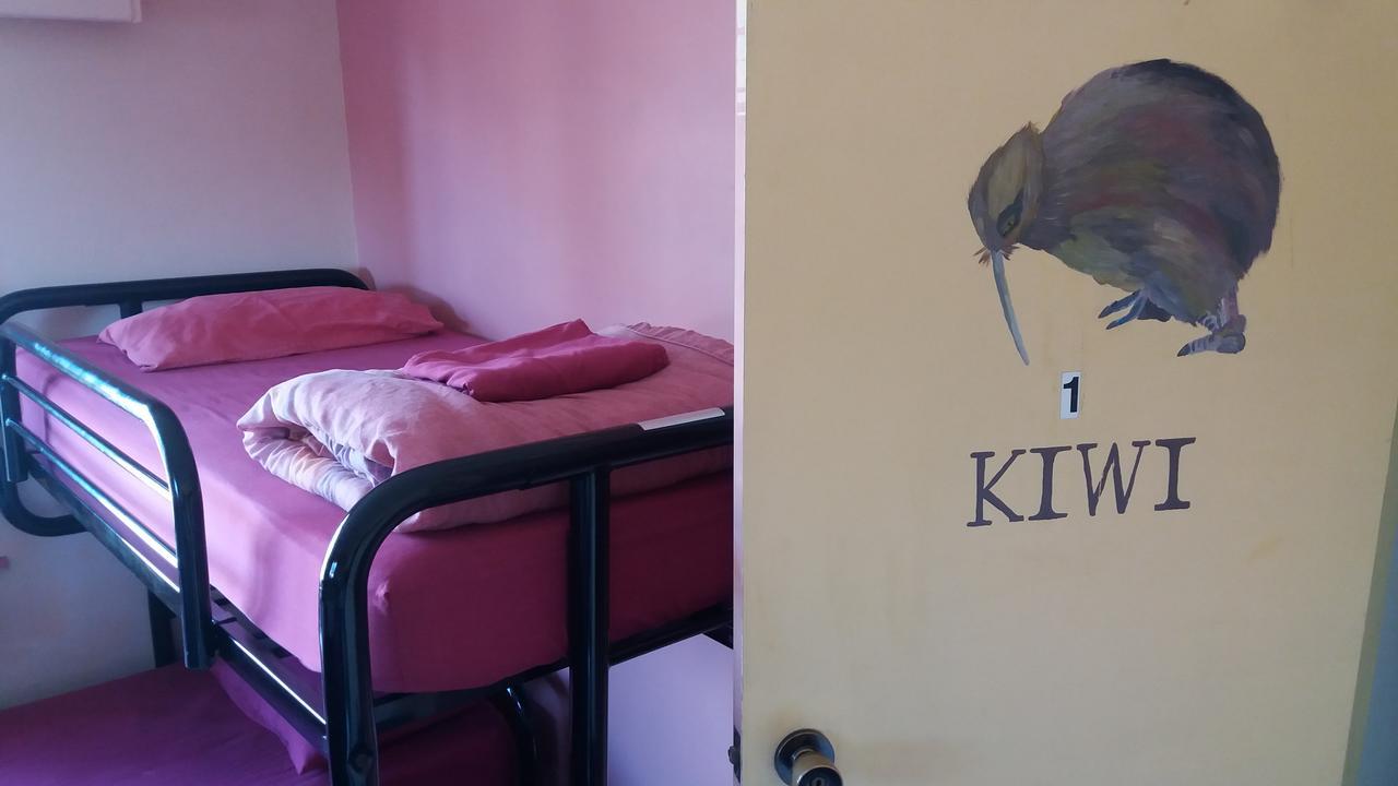 Annies Nirvana Lodge Backpackers Takaka Zewnętrze zdjęcie
